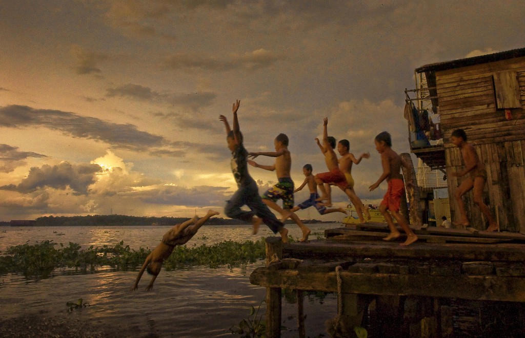 World of The Jumper by Suhari Minggu Ningsih Soekandar - Downloaded from 500px